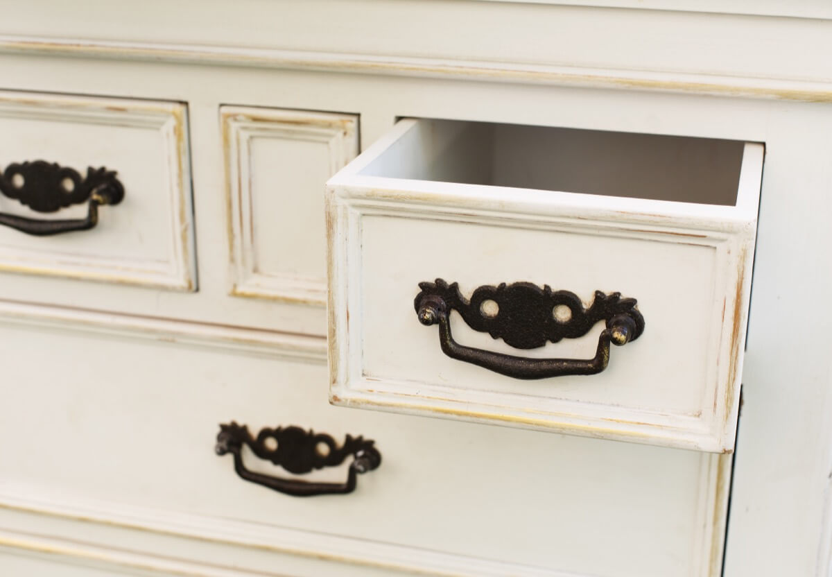 Arredare casa in stile shabby chic | Facile Ristrutturare Arredare stile shabby chic mobile anticato