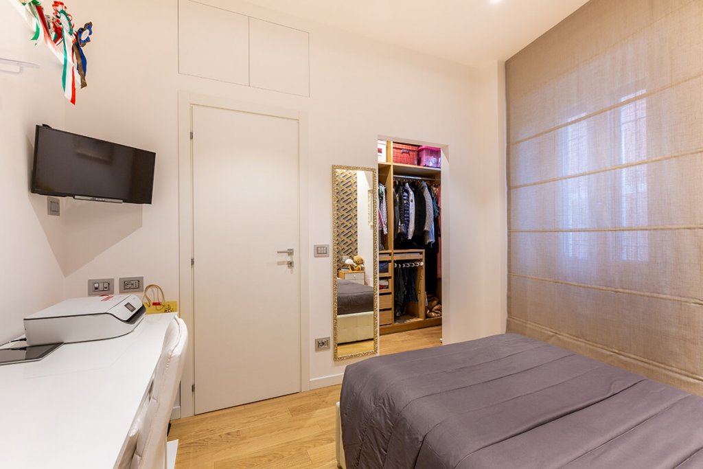 Cambio di stagione: come organizzare l'armadio perfetto | Facile Ristrutturare camera da letto con cabina armadio