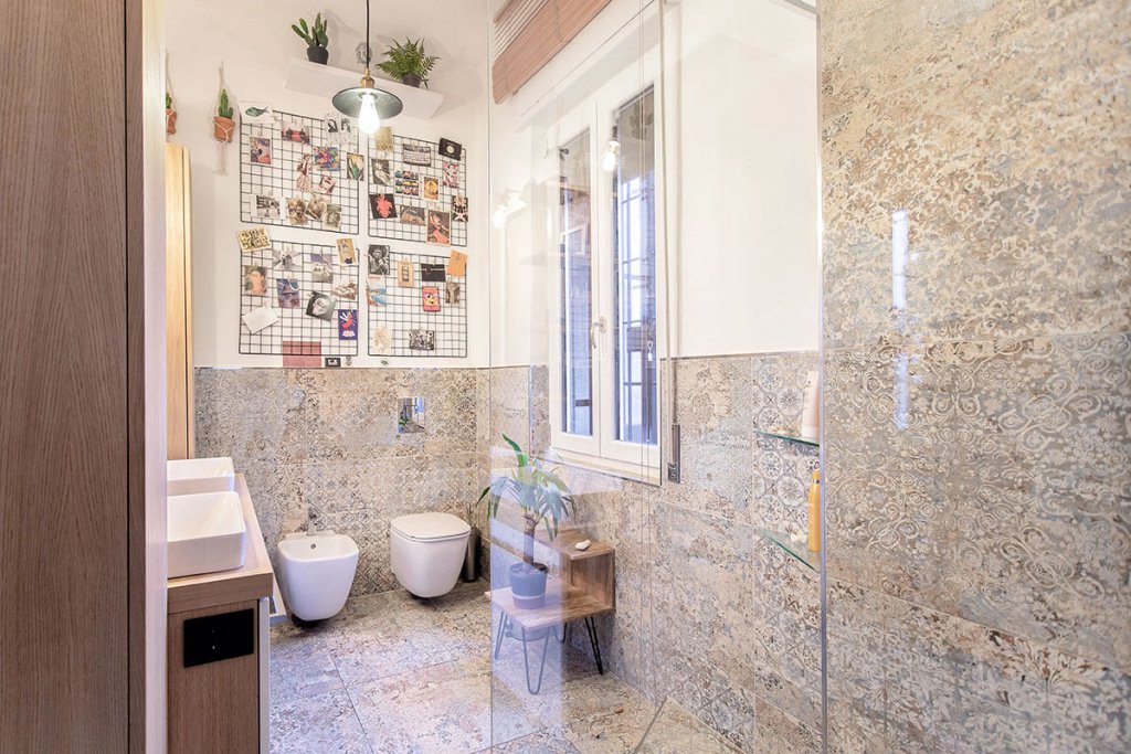 Rivestimenti bagno: 5 consigli per 5 stili | Facile Ristrutturare bagno industrial consigli