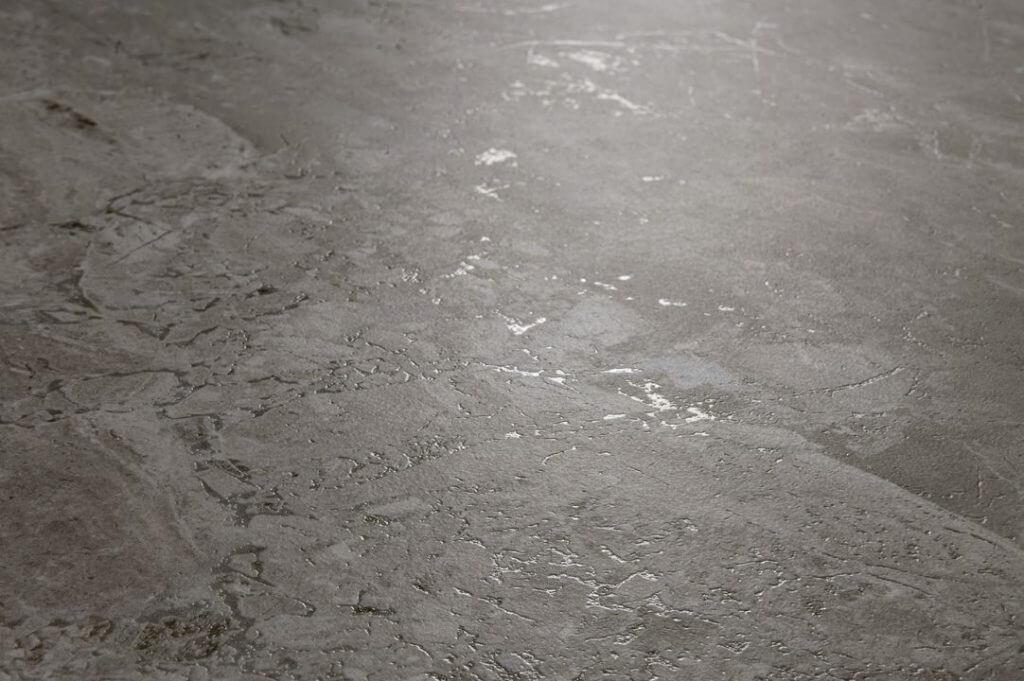 Gres porcellanato effetto pietra! Consigli per piastrelle da interno ed esterno | Facile Ristrutturare piastrella effetto pietra grigio scuro
