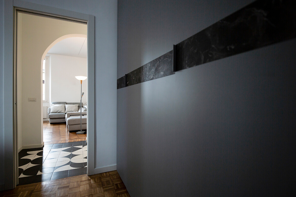 ingresso con pavimentazione in contrasto
