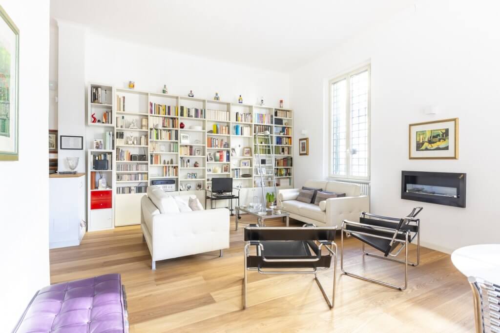 soggiorno con parquet olmo